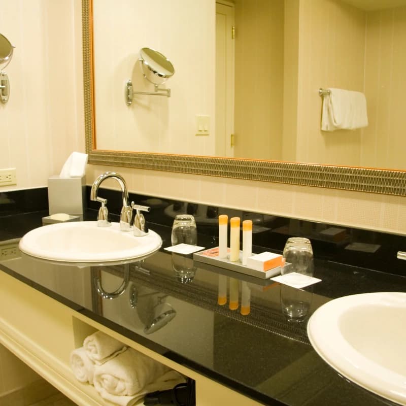 Pias Duplas em Mármore Travertino - Marmoraria